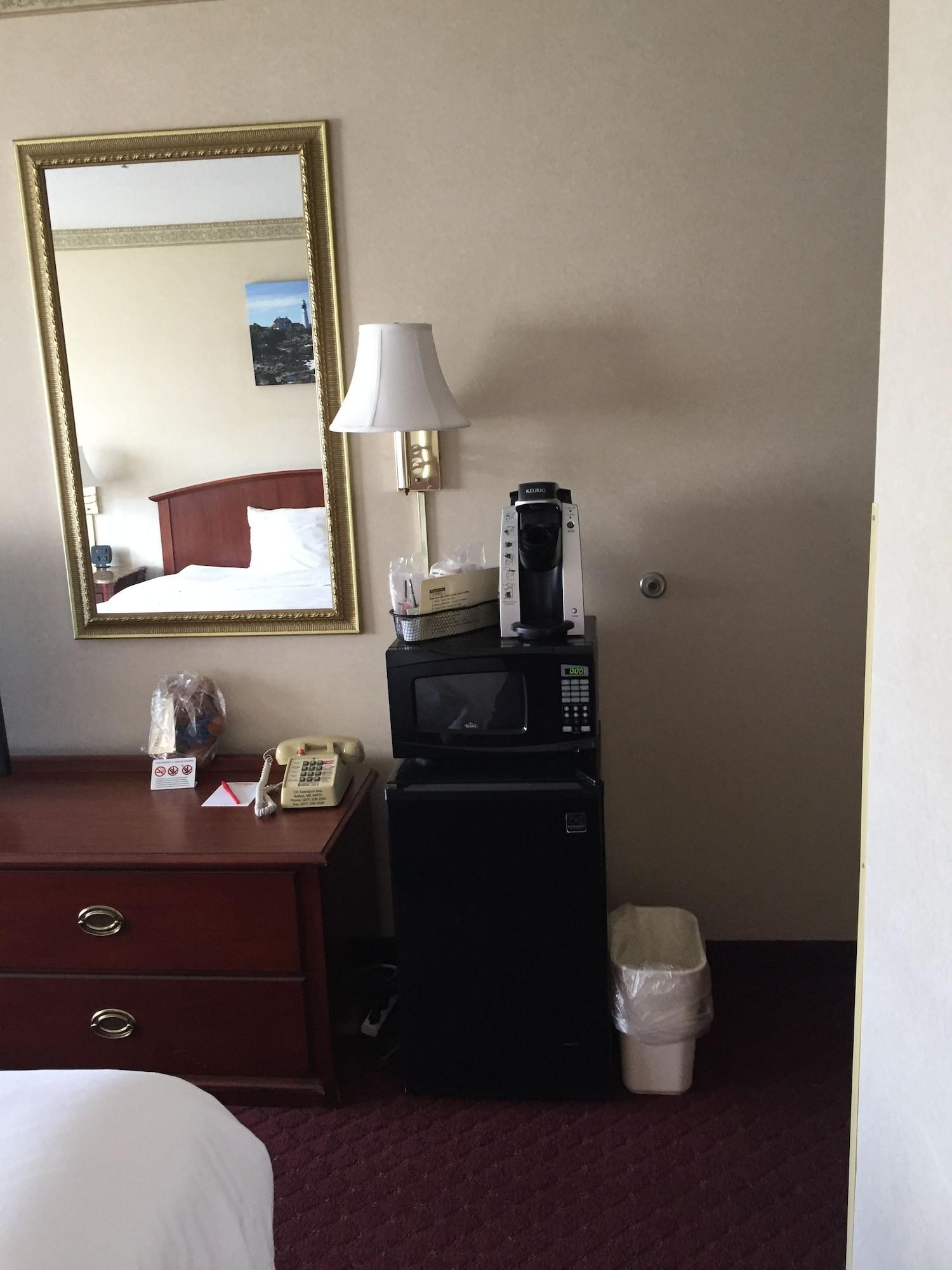 Fireside Inn, Ocean'S Edge Belfast Bagian luar foto