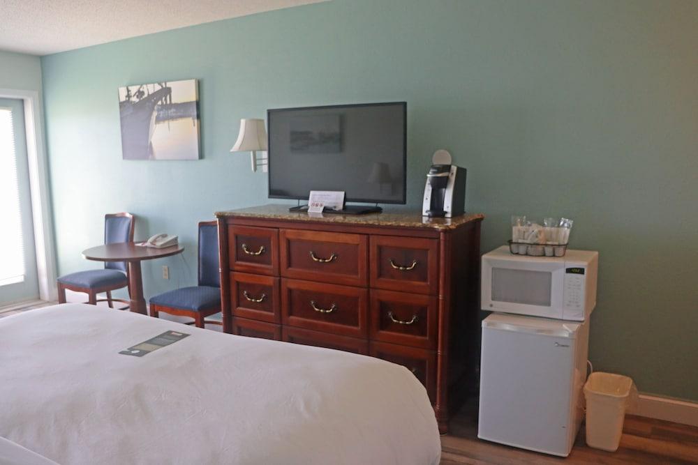 Fireside Inn, Ocean'S Edge Belfast Bagian luar foto