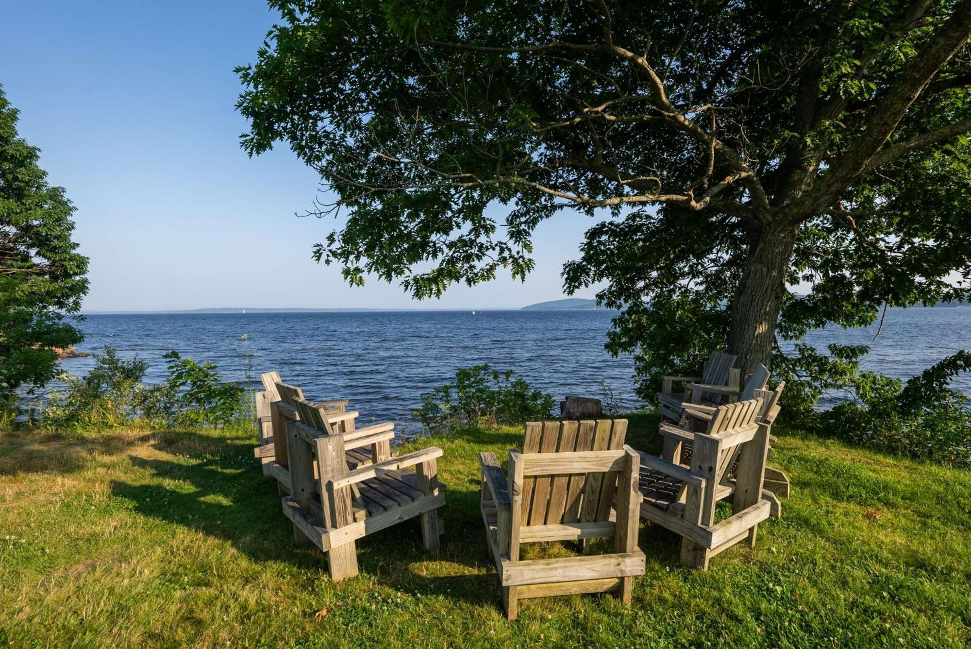 Fireside Inn, Ocean'S Edge Belfast Bagian luar foto
