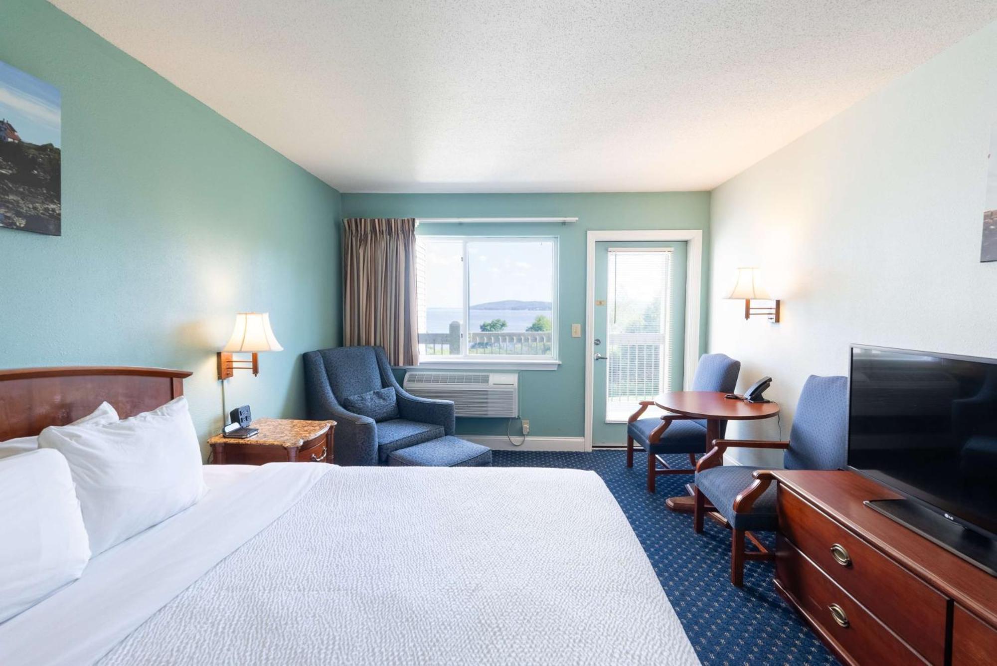 Fireside Inn, Ocean'S Edge Belfast Bagian luar foto