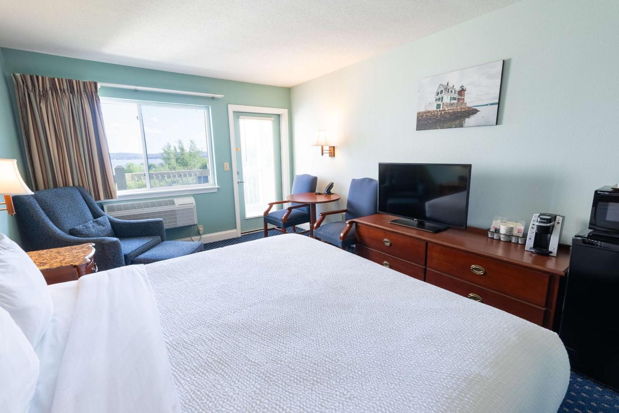 Fireside Inn, Ocean'S Edge Belfast Bagian luar foto