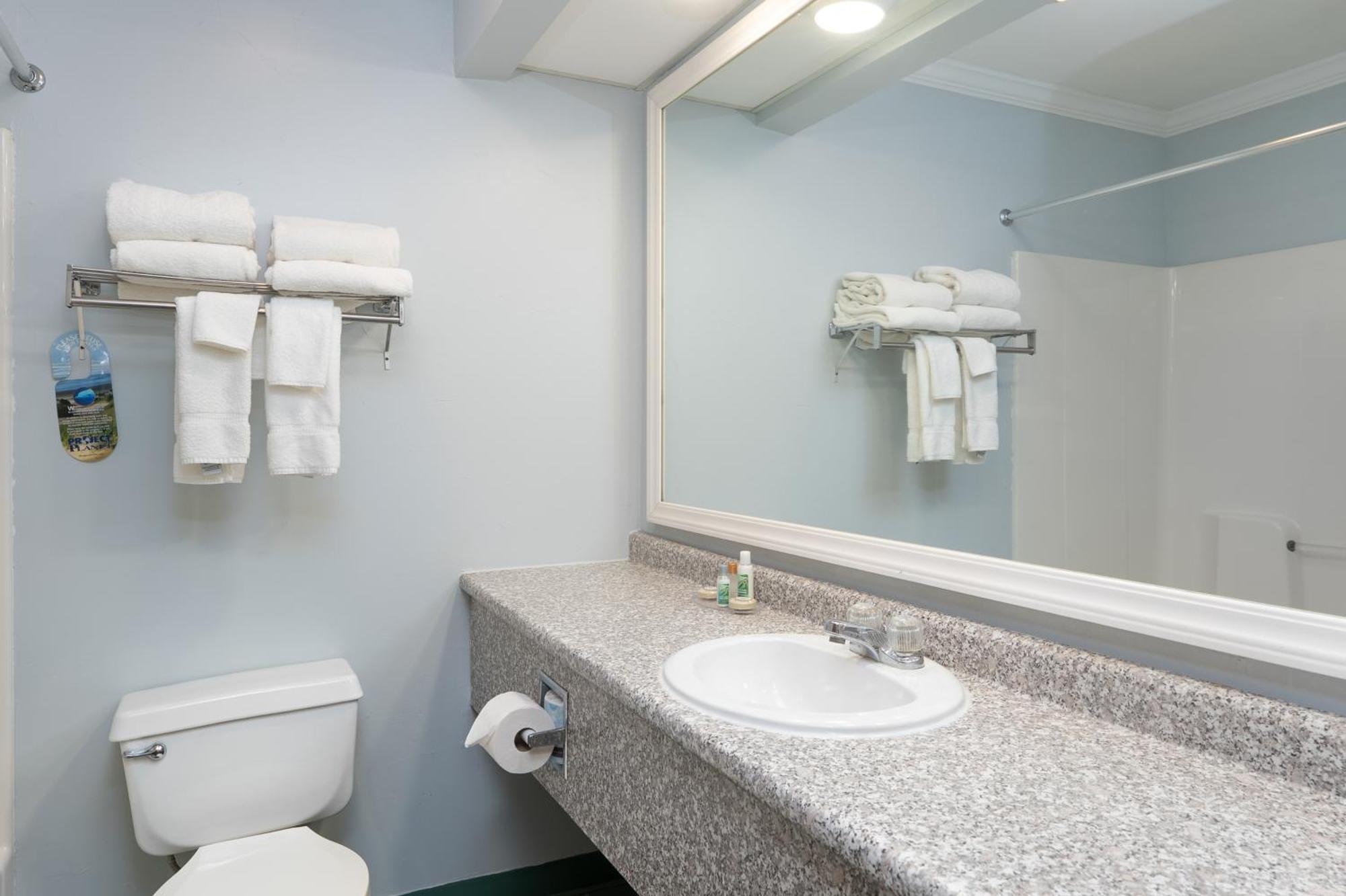 Fireside Inn, Ocean'S Edge Belfast Bagian luar foto